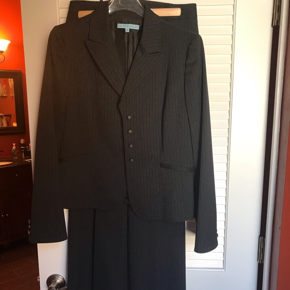 Black/grey Antonio Melani Suit, size 8/6